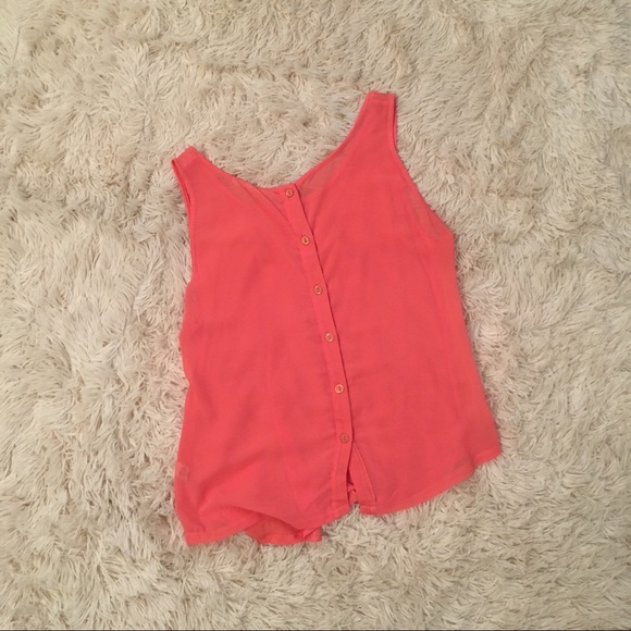 Active Button Back Tank - Picture 2 of 2